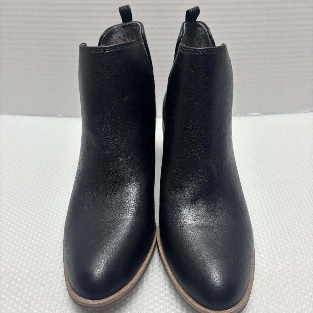 NWOT - Dr. Scholl's Slip On Chelsea Ankle Boot - Women's Size 6.5 - 1170
